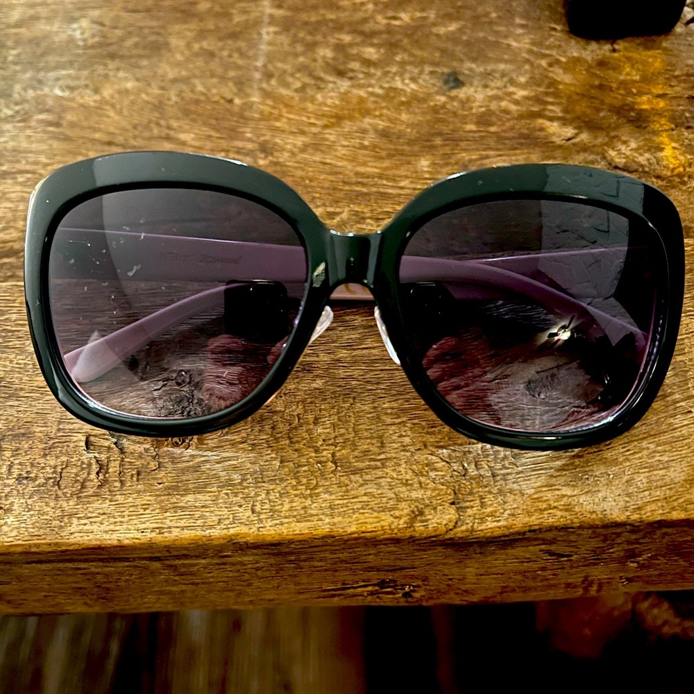 Betsy Johnson sunglasses black pink inside